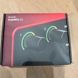Scarlett 2i2 USB Audio Interface - Red